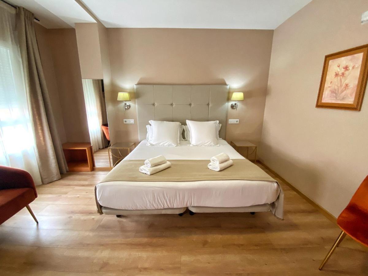 Hotel Ribeira Sacra Monforte De Lemos Exterior photo