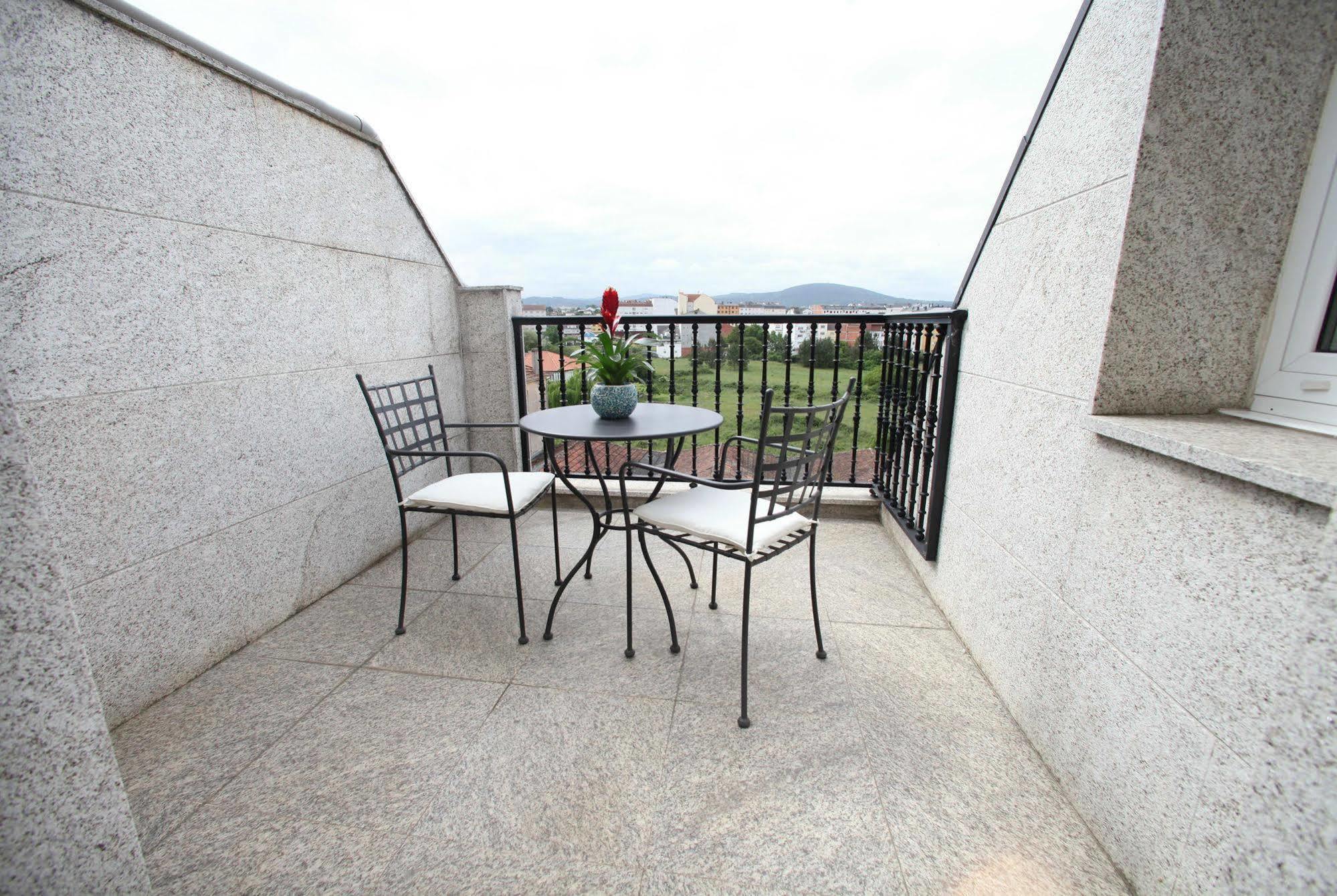 Hotel Ribeira Sacra Monforte De Lemos Exterior photo