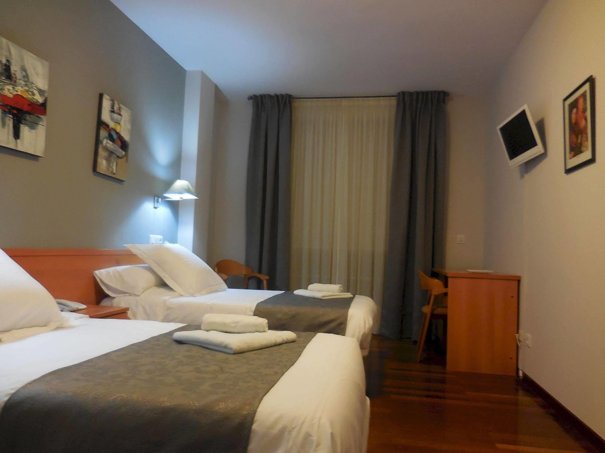Hotel Ribeira Sacra Monforte De Lemos Exterior photo